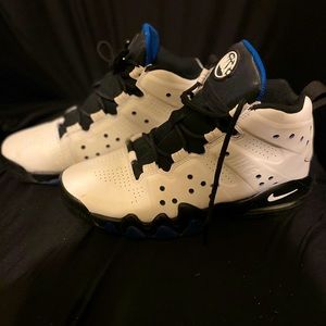 Nike air max Barkley gs 7y boys sneakers